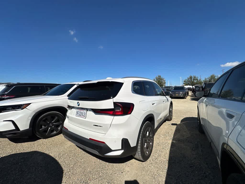 Used 2023 BMW X1 xDrive28i w/ Convenience Package AWD/4WD image 3