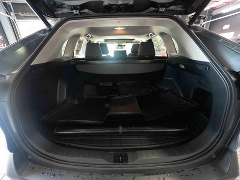 Used 2019 Toyota RAV4 XLE w/ Convenience Package AWD/4WD image 28