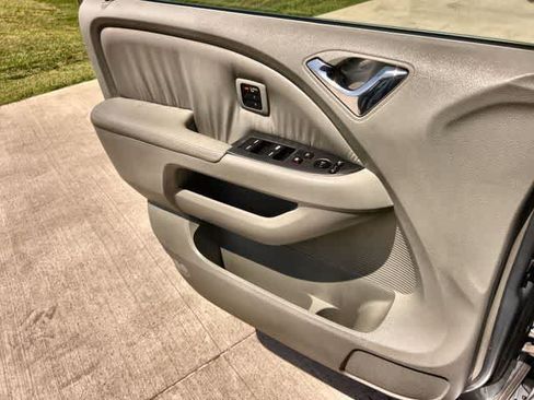 Used 2006 Honda Odyssey Touring image 30