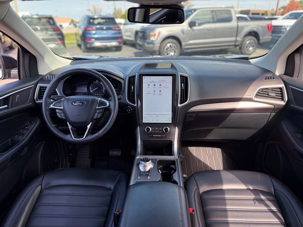 Used 2024 Ford Edge SEL w/ Convenience Package AWD/4WD image 2