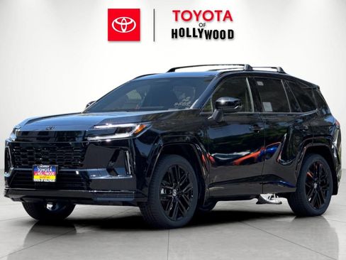 New 2026 Toyota RAV4 XSE AWD/4WD image 7