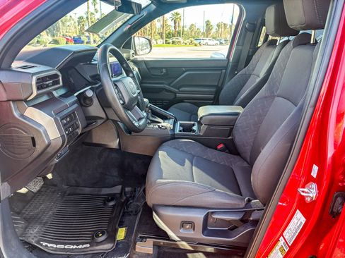 Certified 2025 Toyota Tacoma SR5 image 20