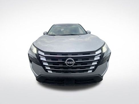 Used 2024 Nissan Rogue SV image 14