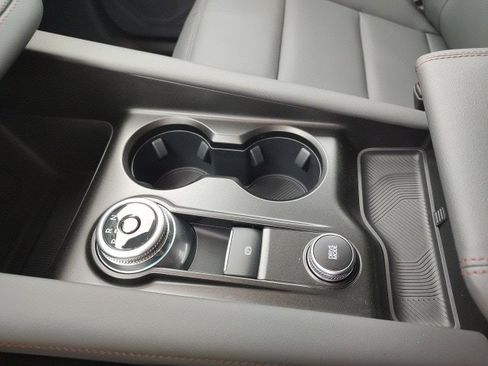 New 2026 Ford Explorer Active w/ Active Comfort Package AWD/4WD image 28