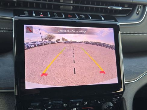 New 2025 Jeep Grand Cherokee Overland w/ Trailer Tow Package AWD/4WD image 35