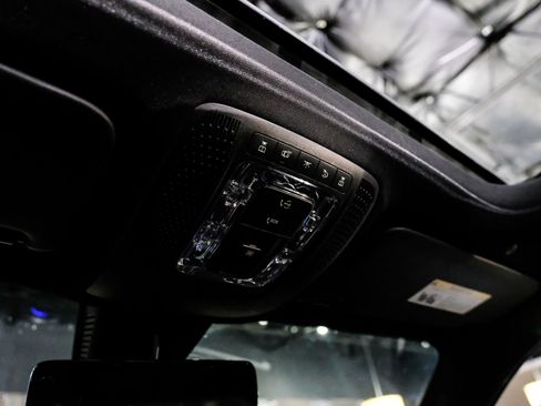 Used 2022 Mercedes-Benz GLB 250 w/ Premium Package Lite image 29