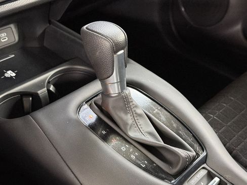 New 2026 Honda HR-V LX image 18