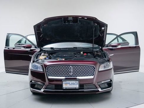 Used 2018 Lincoln Continental Select w/ Continental Climate Package FWD image 16