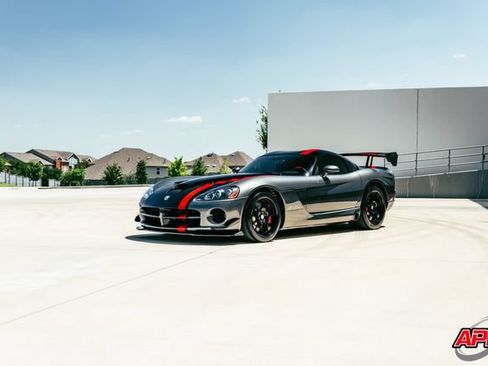 Used 2010 Dodge Viper ACR RWD image 59