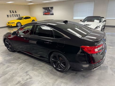 Used 2018 Honda Accord Sport image 15