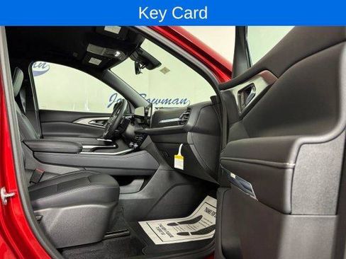 New 2026 Chevrolet Traverse LT w/ Midnight/Sport Edition AWD/4WD image 17