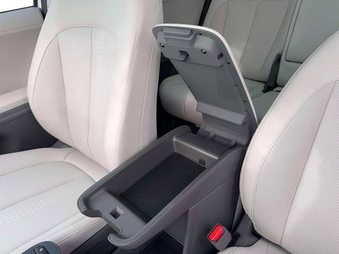 New 2026 Hyundai Ioniq 5 Limited image 18