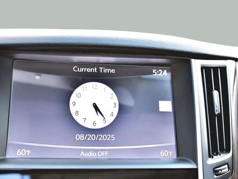 Used 2019 INFINITI Q50 Luxe RWD image 17