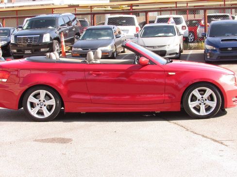 Used 2008 BMW 128i Convertible RWD image 10
