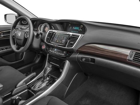 Used 2016 Honda Accord EX image 15