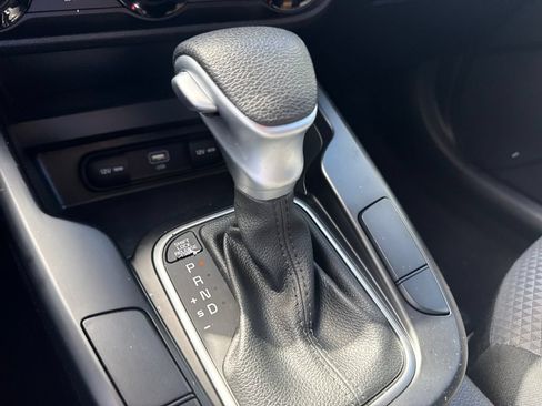 Used 2023 Kia Soul LX w/ LX Technology Package FWD image 30