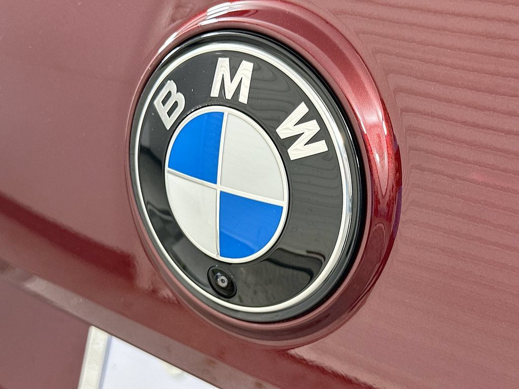 Used 2026 BMW iX xDrive45 w/ M Sport Package AWD/4WD image 22