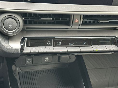New 2026 Toyota Prius LE FWD image 20