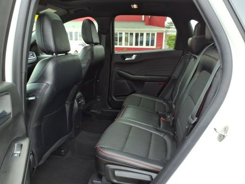 Used 2024 Ford Escape ST-Line w/ Tech Pack #1 AWD/4WD image 11