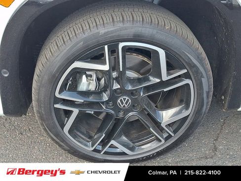 Used 2026 Volkswagen Tiguan SEL R-Line image 10