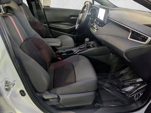 Used 2024 Toyota Corolla SE image 19