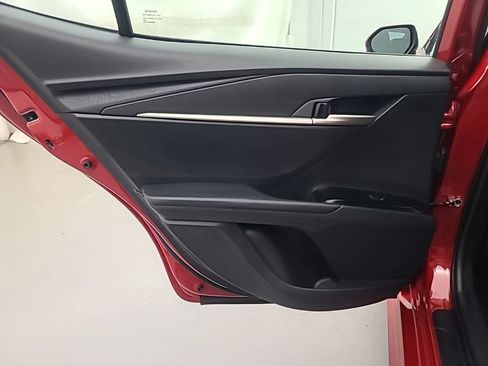 Used 2025 Toyota Camry SE FWD image 19
