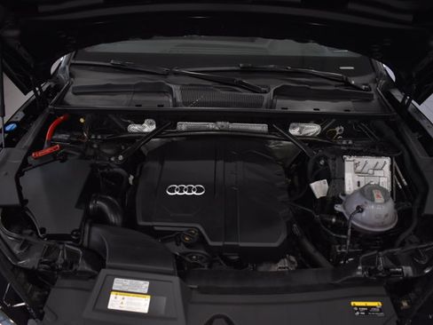 Used 2023 Audi Q5 2.0T Premium Plus w/ Premium Plus Package AWD/4WD image 25