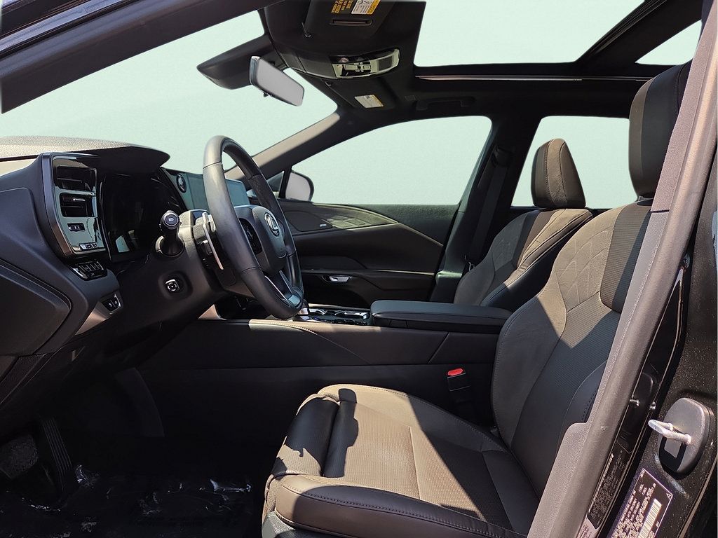 Used 2025 Lexus RX 350 w/ Convenience Package AWD/4WD image 16