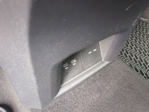 Certified 2022 Volkswagen Atlas SE image 24