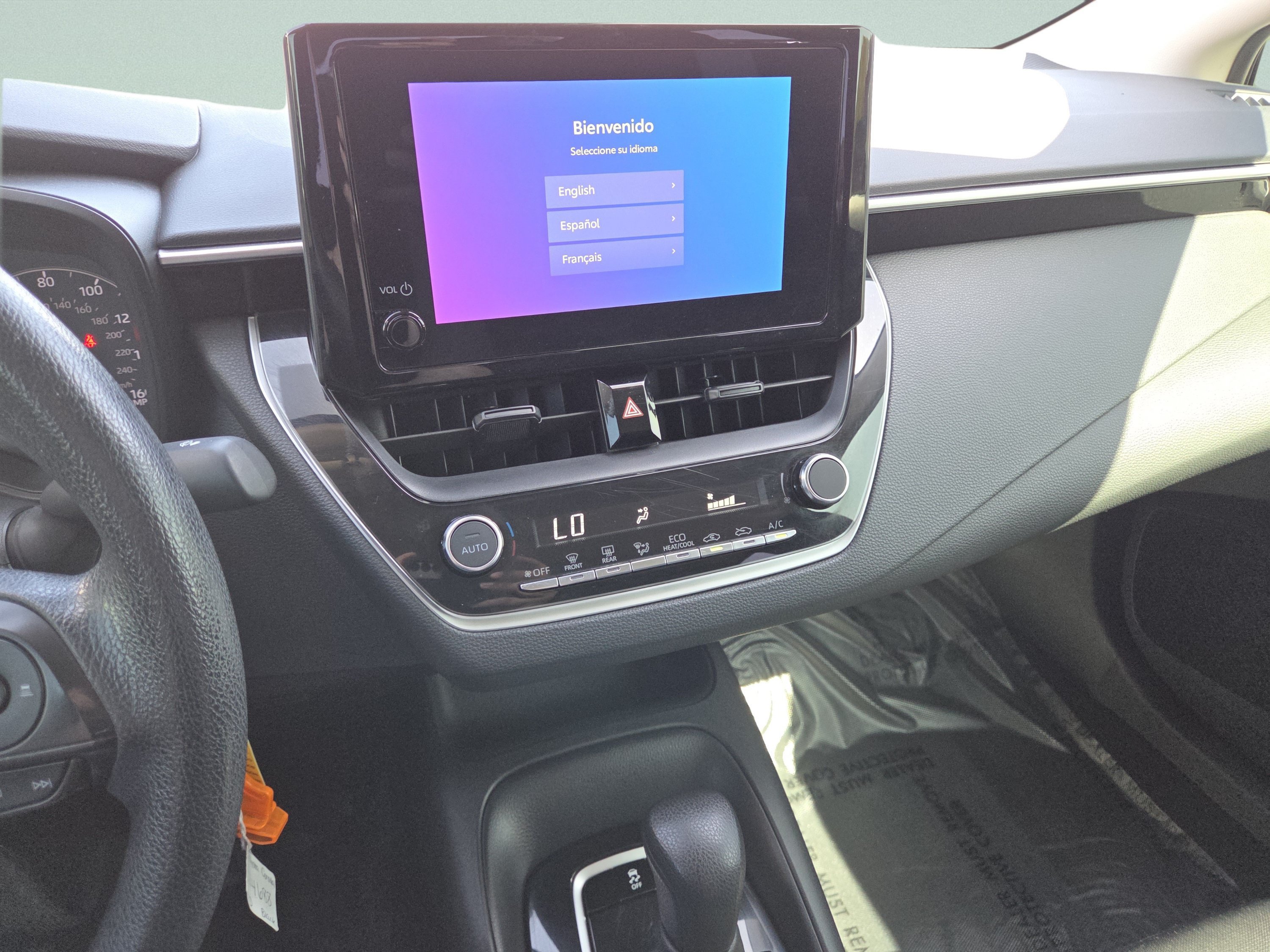 Used 2023 Toyota Corolla LE w/ Carpet Mat Package (TMS) FWD image 30