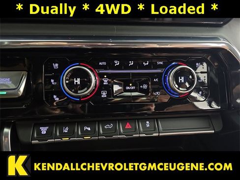 Used 2024 GMC Sierra 3500 Denali Ultimate image 18