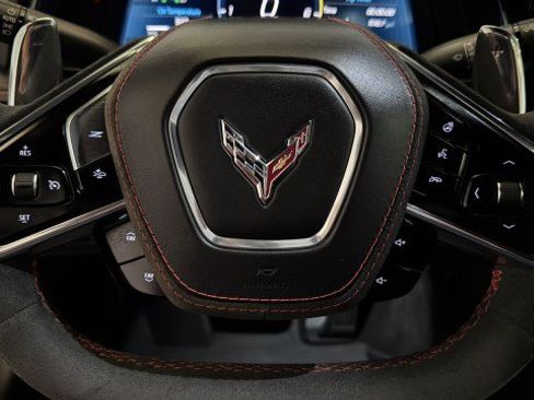Used 2024 Chevrolet Corvette Stingray Premium Cpe w/ Z51 Performance Package RWD image 10