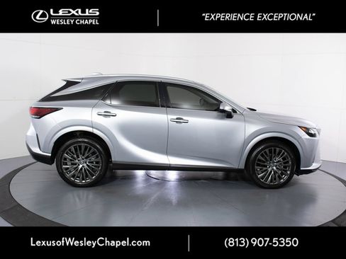 Used 2024 Lexus RX 350 FWD w/ Convenience Package image 2