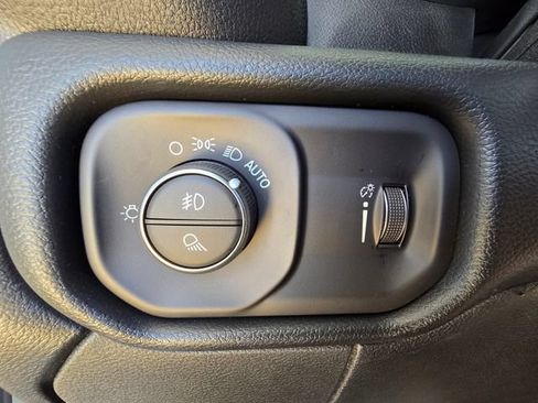 New 2026 RAM 5500 Tradesman w/ Chrome Appearance Group AWD/4WD image 19