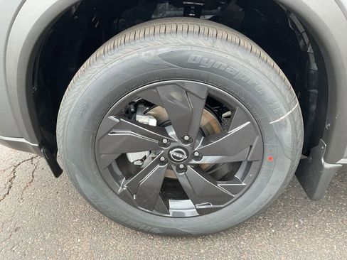 New 2026 Nissan Rogue SV w/ Cold Weather Package AWD/4WD image 9