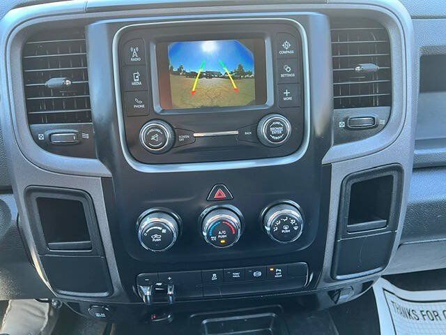 Used 2018 RAM 3500 Tradesman w/ Chrome Appearance Group AWD/4WD image 17