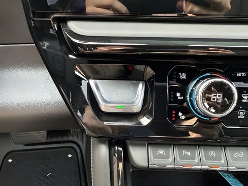 New 2026 GMC Sierra 1500 AT4X AWD/4WD image 25