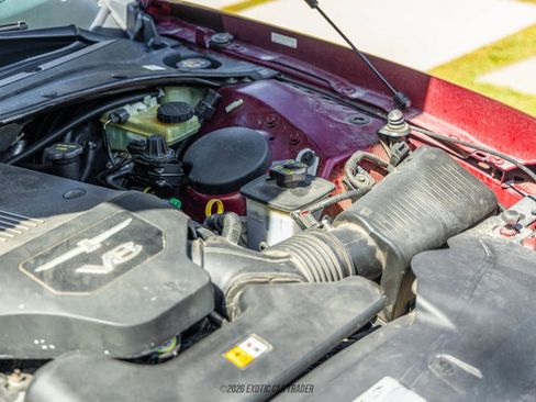 Used 2004 Ford Thunderbird Deluxe image 32