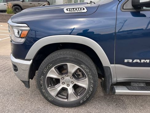 Used 2019 RAM 1500 Laramie AWD/4WD image 29