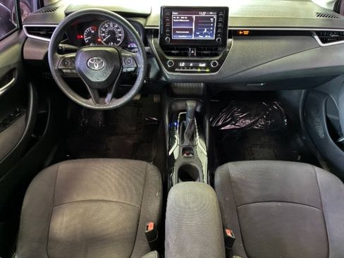 Used 2020 Toyota Corolla LE FWD image 15