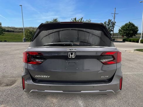 New 2026 Honda Odyssey Elite image 4
