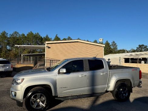 Used 2017 Chevrolet Colorado Z71 image 8