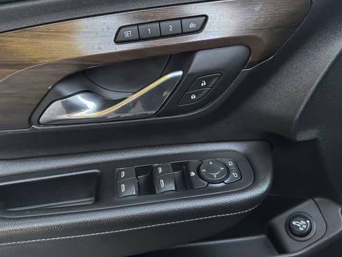 Used 2018 GMC Terrain Denali w/ LPO, 'HIT The Road' Package image 32