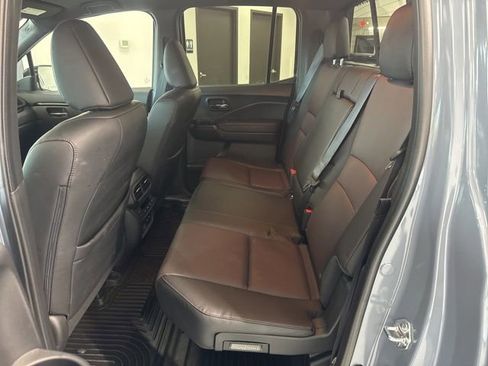 Used 2025 Honda Ridgeline Black Edition image 20