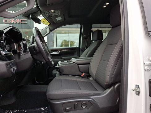 Certified 2022 Chevrolet Silverado 1500 RST w/ Protection Package AWD/4WD image 13