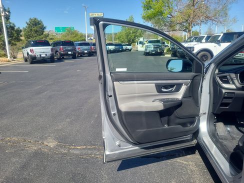 Used 2018 Honda CR-V LX image 13