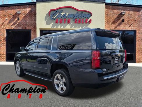 Used 2018 Chevrolet Suburban Premier AWD/4WD image 7