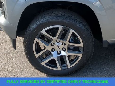 Used 2024 Chevrolet Colorado Z71 w/ Z71 Convenience Package 2 image 16