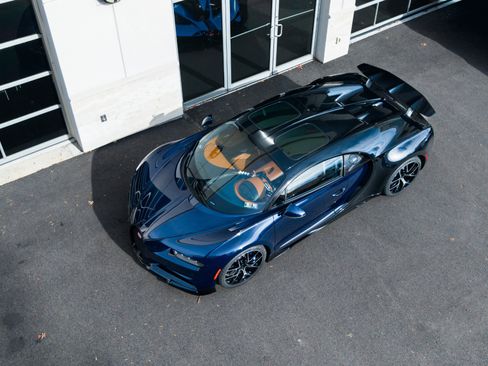 Used 2020 Bugatti Chiron image 37