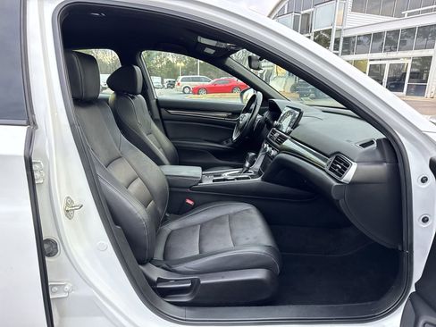 Used 2019 Honda Accord Sport image 32
